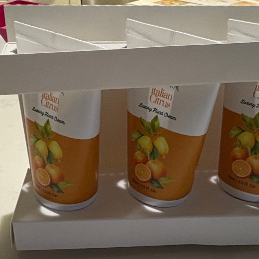 Italian Citrus Moisturizing Cream Trio - Picture 3 of 7